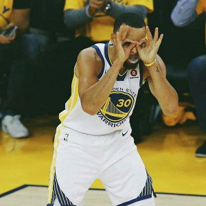 Curry🌊