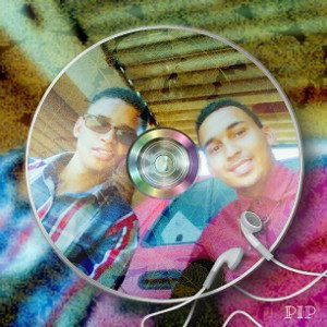 SMOKEY WEEZY_ft_ANGELO_&_YNG_SAVAGE_-IM THE MAN