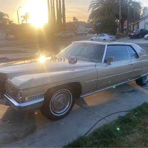 Cadillac Deville 