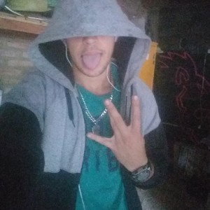 tomando proteina e inyectando codeina Ft. Mc Luk