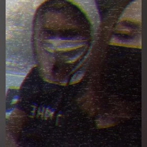KING X QUEEN (00:12)