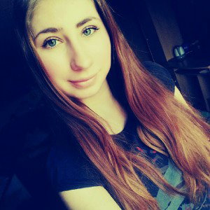 dziewczyna w naonach