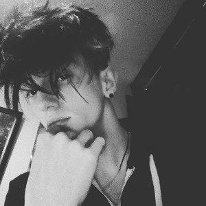 Lil Toxin - Low ( Finished Song ) 
