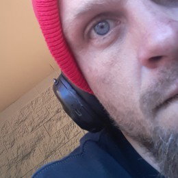 hirt ur ears