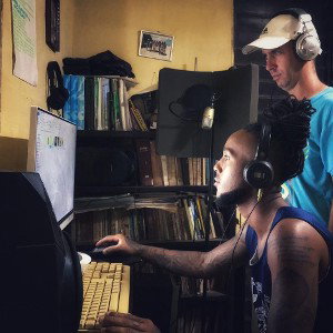 02-Soy Original (Escribano ft Willo)