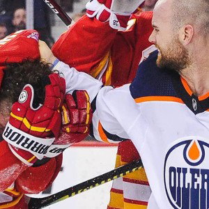 Play hockey with a honkey
