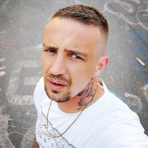 feuer entfacht -  - Ausgang - Stereo Out