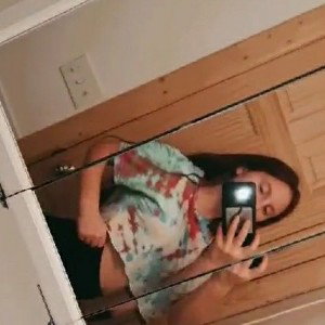 I be feelin a lil shy