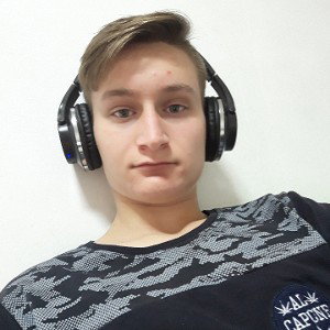  Eram tanar cu sperante.....😞