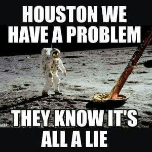🛸Houston, ωe have a problem!👽{כσиταכτ, ψε'яε μиdεя ΛττΛכκ!}🚀