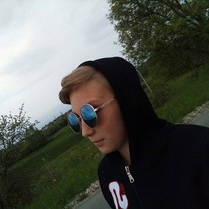 Малышка - Ревнует