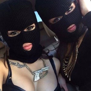 Bomba ft Paulinho - Dos