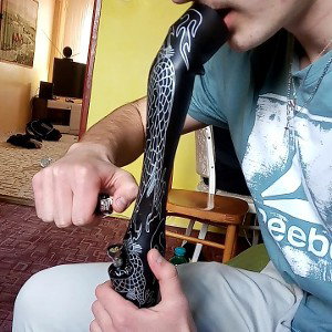 hit the blunt and hit the bong 💸(freestyle) 