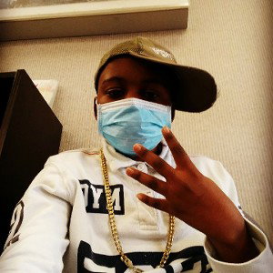 stop cappin' u know I am the one mopping ur bitch and your sister I go to the Westside I catch him sleepy