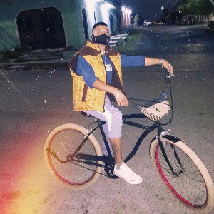 asiendo mamadas perros las que me quieran dar 😎😂🎶🎶🎵🎵