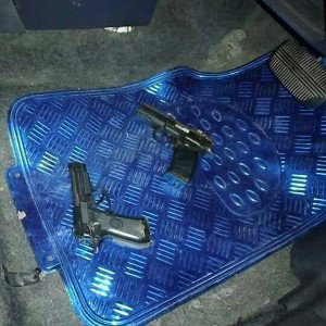 #gunsoncarpet