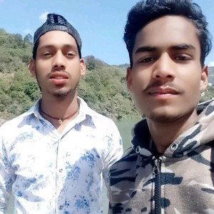 दर्द भागे मुझसे दूर और रखे थोड़ी दूरी
मेरी है मजबूरी करता काम चलती छुरी
रखु gansta से दूरी कलम चले बाते पूरी