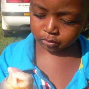 baby on,  ice cream 
