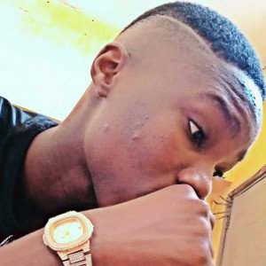 Moma Blow