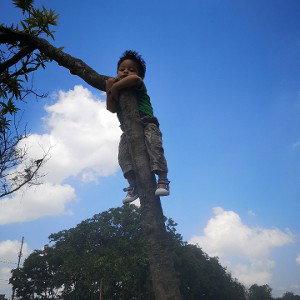 Me Amas, me abrazas - Ajc777 ft. LGM