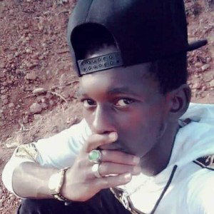 Amzo_boy-now-maniga