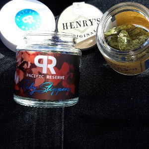 cali-cush-marijuana-smoke