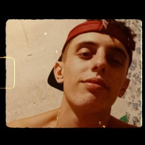 Armando Una Mas
