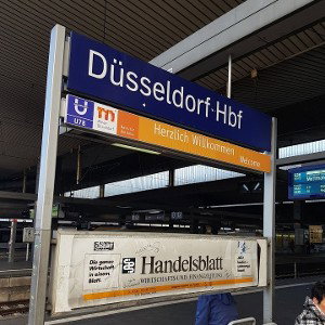 Der Tunnel Fresteil Am Bahn Gleis 