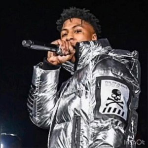 pussy ass niggas I can sound like a pincle sharpener but j know I got more money I dont worry haha