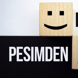 Peşimden