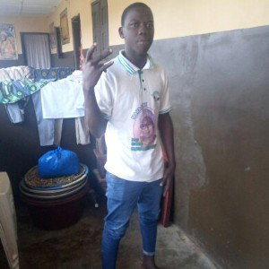 NSI_BOY_FEAT_OVER_BOY_MON_BB_DAMOUR