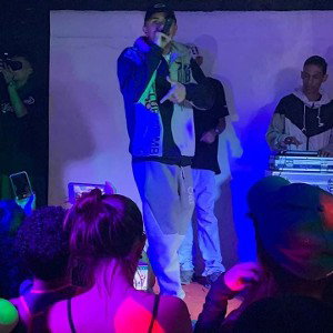 MC saimon do cerro--- Menino Vagabundo - Vitoria Chegou, Deus Abençoou 