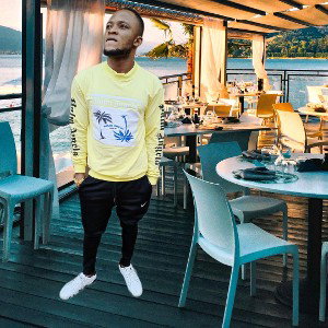But-yz fuckin D Beach