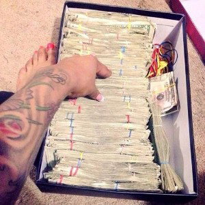 MONEY MACHINE 🕕💵