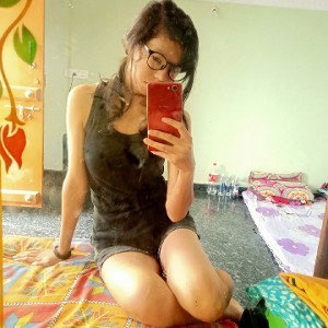 Rehna chahu teri baahon meh