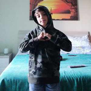 Lonny-No al bullismo