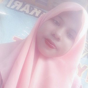 B_Flo_Music🎵Ade_Inhal_-_KAU_BILANG_AKU_CANTIK_(Official_Music)(128k)