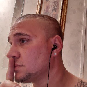 Shawn_Bazan_shawno_smokes_..up_2_no_good___