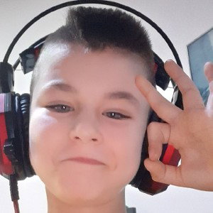 pls like me music