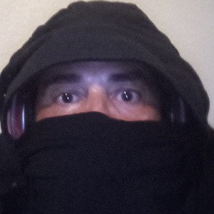Hola / Hi
