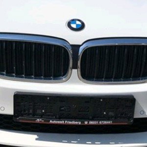 Ich fahre ein BMW und musst einfach nür Drogen nehmen 