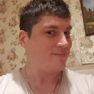 Сто рублей