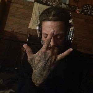 fuking around freestylying Wilding 