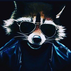 не любил