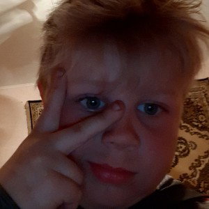 ДЕВКИ В ЗЕЛЁНОМ
