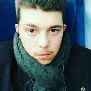 qualcuno mi sfidi per favore mi voglio divertire un po' please 