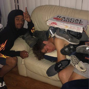 HOT! (feat. Max Peign)