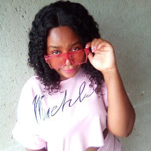 Prettygee ft Spoodle Money-in love