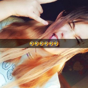 __Детка не тусит💛