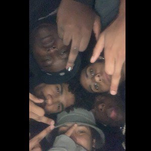 Moving On Siahx9 (feat. Justmari)